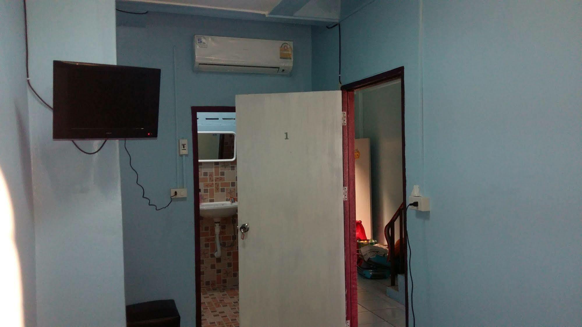 Hana Guesthouse Hua Hin Exterior photo